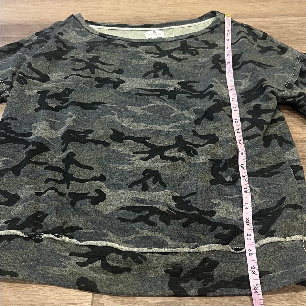 Sundry Off the Shoulder Sweatshirt Long Sleeved Camo Size 1 (US size Small) - Picture 5 of 12